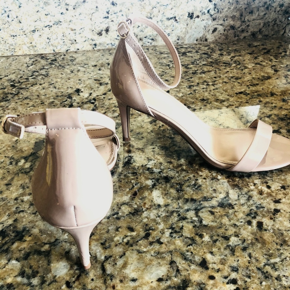 Nude/beige 3" heels, Sz 10, worn twice